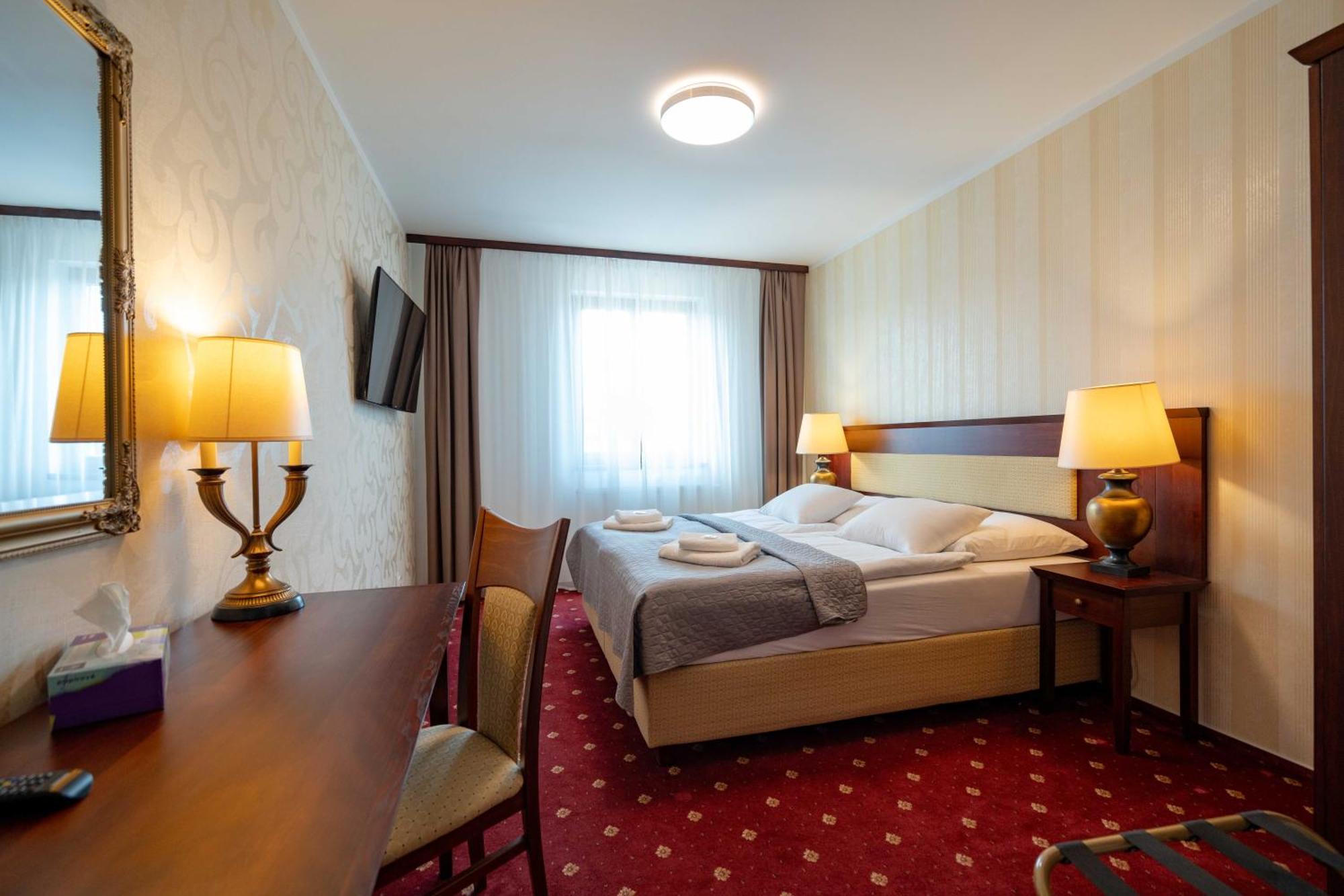 Přeštice Hotel Volf מראה חיצוני תמונה