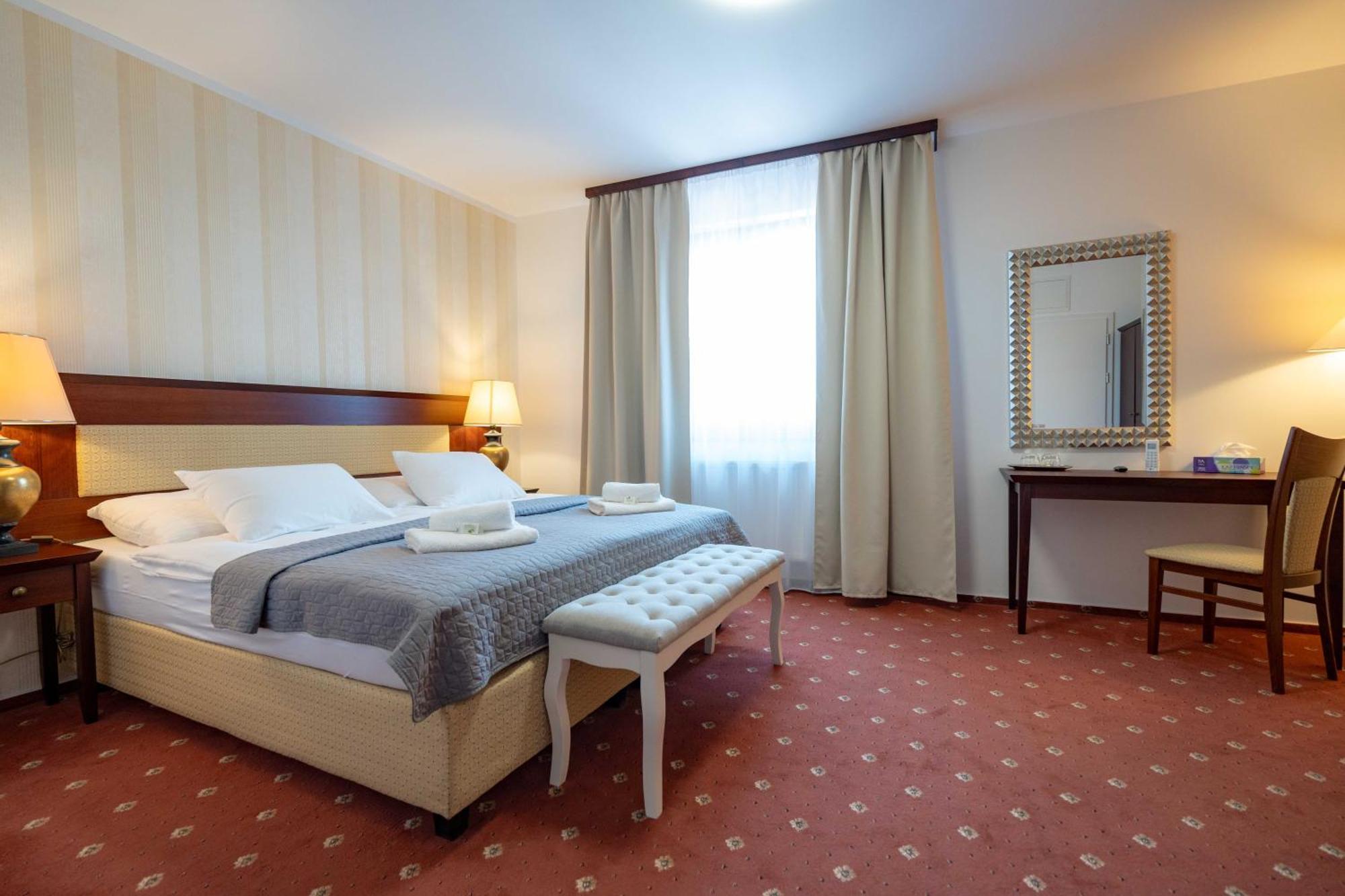 Přeštice Hotel Volf מראה חיצוני תמונה