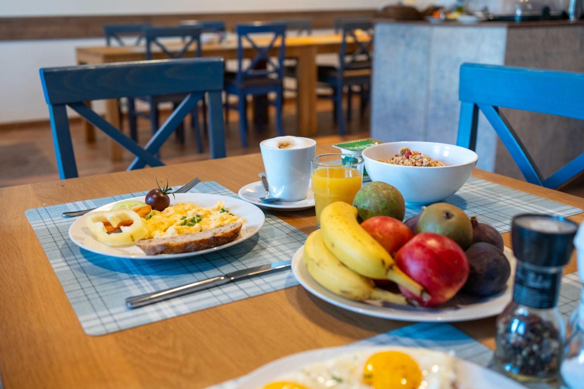 Přeštice Hotel Volf מראה חיצוני תמונה