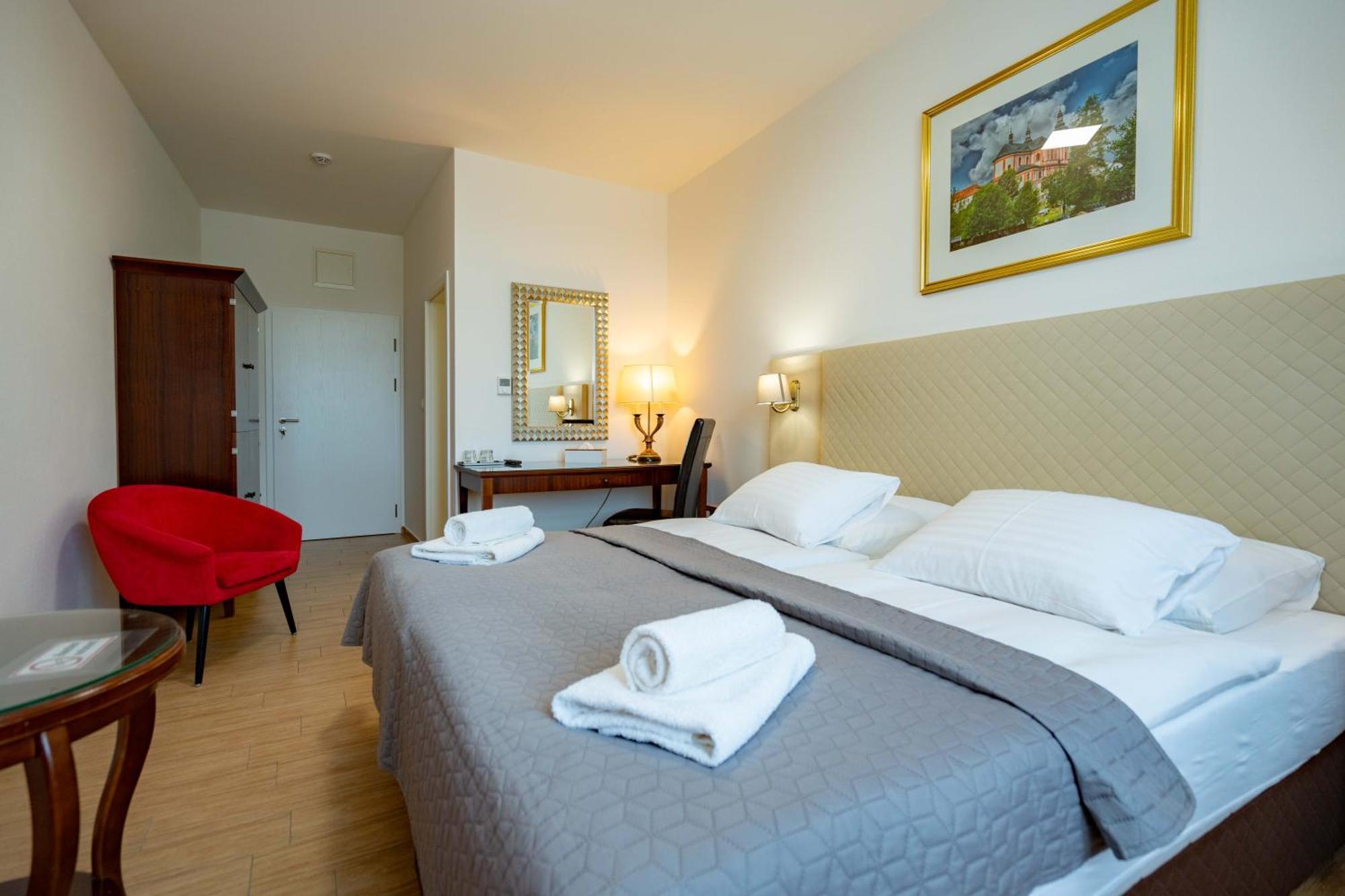 Přeštice Hotel Volf מראה חיצוני תמונה