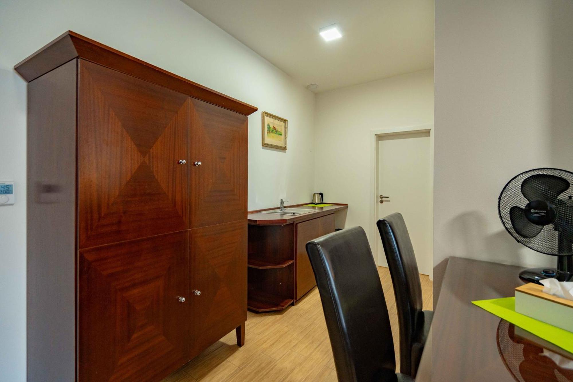 Přeštice Hotel Volf מראה חיצוני תמונה
